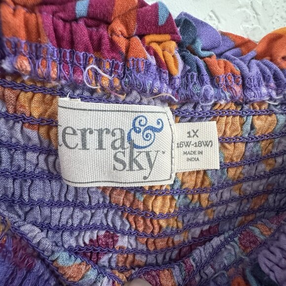 Terra & Sky Smocked Top Women's Size 1X Purple Bell S/Sleeve Artzy Abstract Boho - Picture 4 of 11